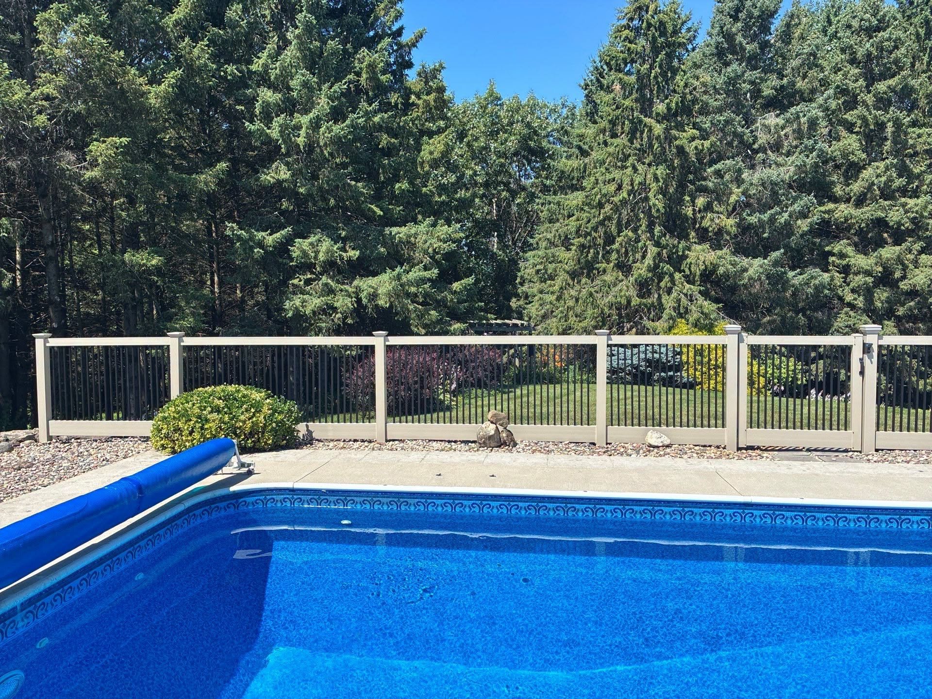 Pool Fence Gate Features That Improve Safety and Convenience